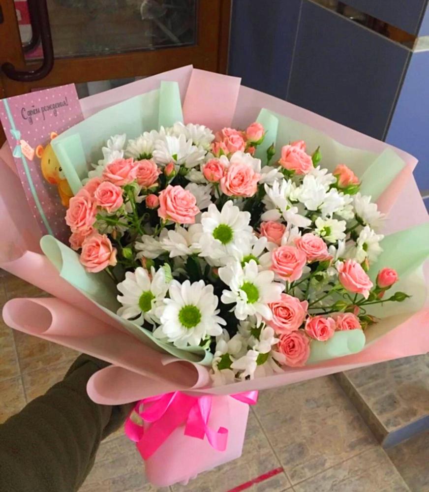 Букет цветов из: Розы и Хризантемы в Поселок Пансионата Полушкино