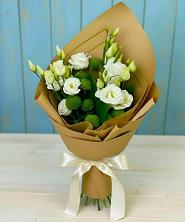 Букет цветов из:  Хризантемы и Лизиантусы в Поселок Пансионата Полушкино